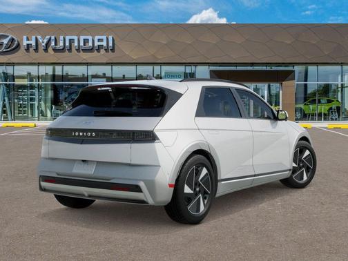 Atlas White 2026 Hyundai IONIQ 5 Limited
