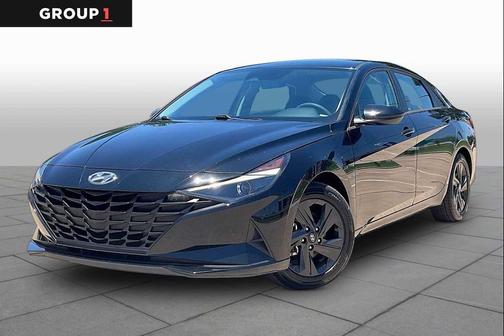 Phantom Black 2023 Hyundai ELANTRA SEL
