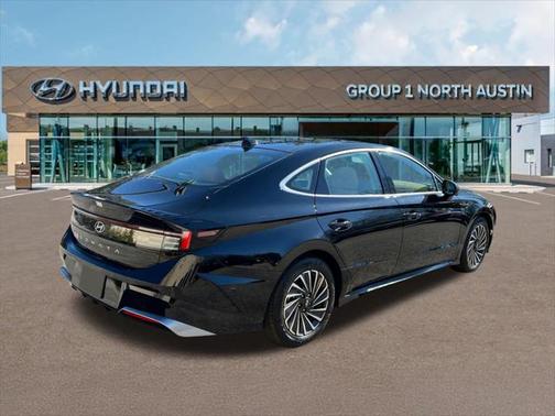 2025 Hyundai SONATA Hybrid Limited