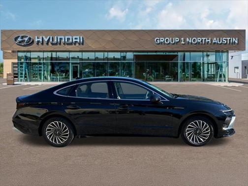 2025 Hyundai SONATA Hybrid Limited