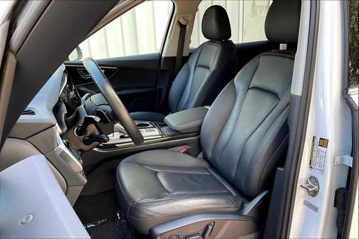 2022 Audi Q7 55 Premium