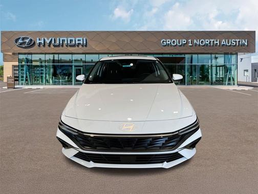 2025 Hyundai ELANTRA SEL