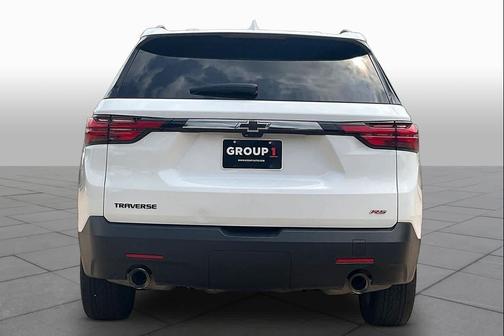 Summit White 2023 Chevrolet Traverse RS