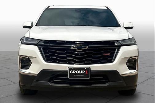 Summit White 2023 Chevrolet Traverse RS