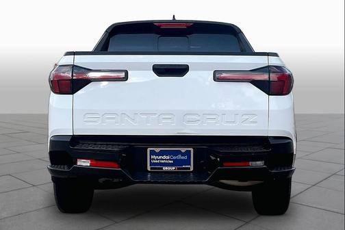 Ice White 2022 Hyundai SANTA CRUZ SEL