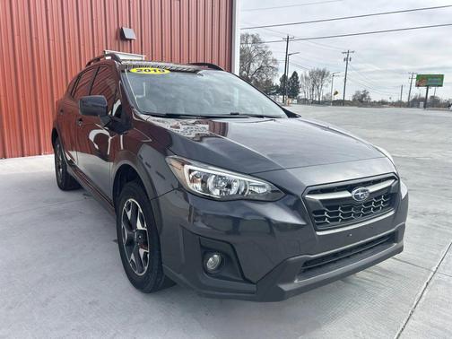 Gray 2019 Subaru Crosstrek 2.0i Premium