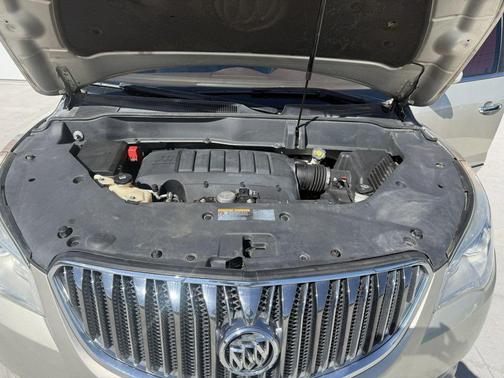 Champagne Silver Metallic 2013 Buick Enclave Premium