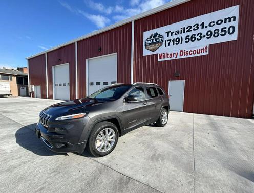 Brilliant Black Crystal Pearlcoat 2014 Jeep Cherokee Sport