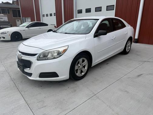 Summit White 2014 Chevrolet Malibu 1LS