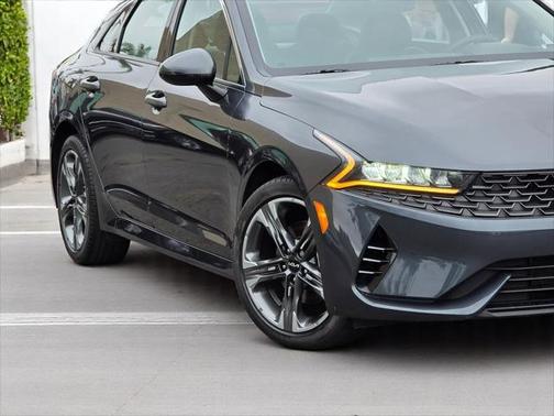 2022 Kia K5 EX