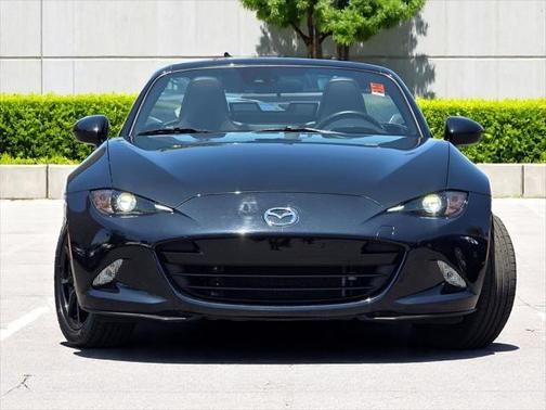 2022 Mazda MX-5 Miata Sport