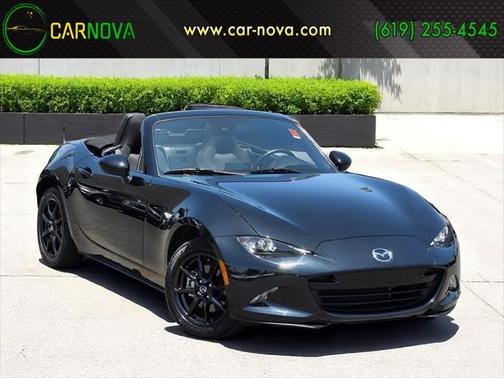 2022 Mazda MX-5 Miata Sport