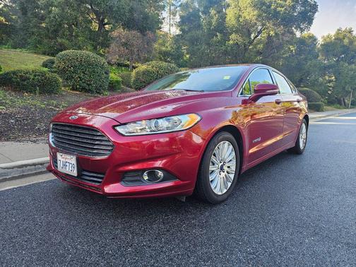 2015 Ford Fusion Hybrid SE
