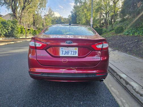 2015 Ford Fusion Hybrid SE