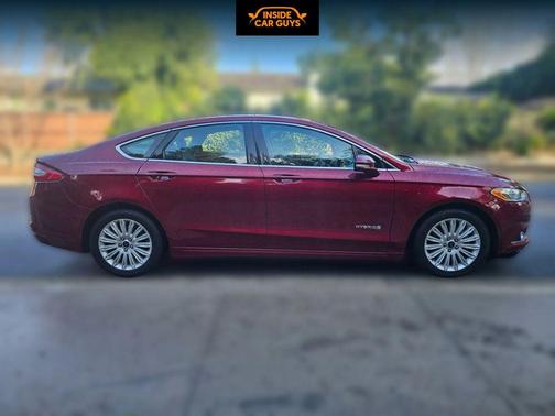 2015 Ford Fusion Hybrid SE