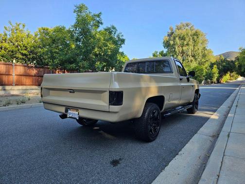 1984 GMC Pickup Truck Base