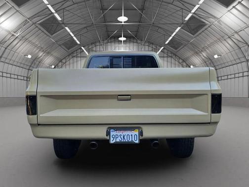 1984 GMC Pickup Truck Base