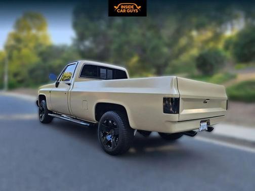 1984 GMC Pickup Truck Base