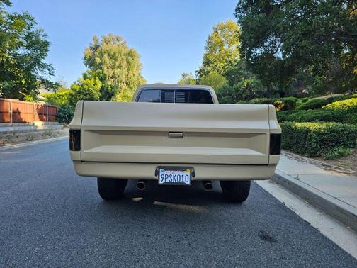 1984 GMC Pickup Truck Base
