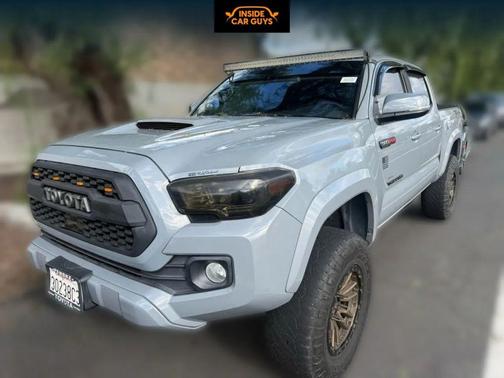 2021 Toyota Tacoma TRD Sport