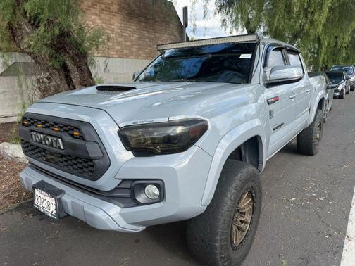 2021 Toyota Tacoma TRD Sport