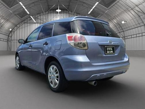 2005 Toyota Matrix Base