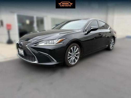 2020 Lexus ES 300h Base