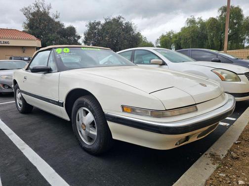 1990 Buick Reatta 2D Convertible