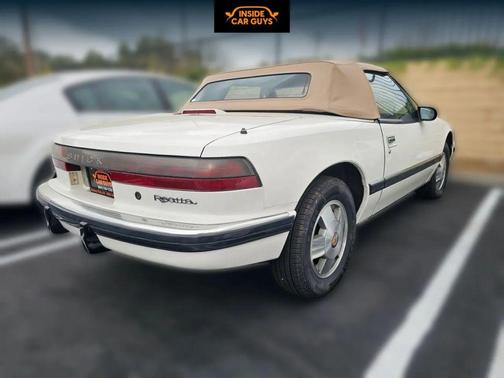 1990 Buick Reatta 2D Convertible