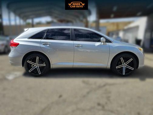 2011 Toyota Venza Base