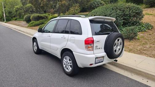 2002 Toyota RAV4 Base