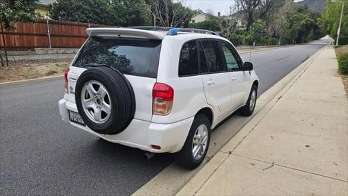2002 Toyota RAV4 Base