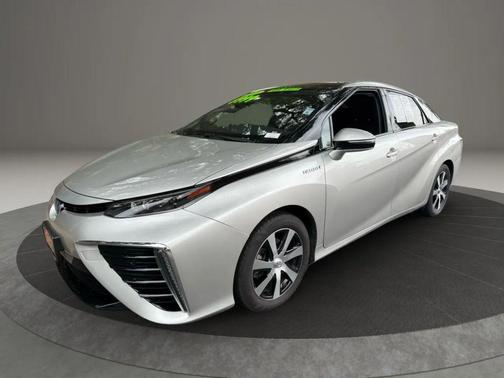 2018 Toyota Mirai Base