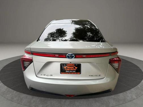 2018 Toyota Mirai Base