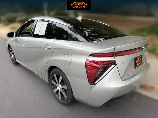 2018 Toyota Mirai Base