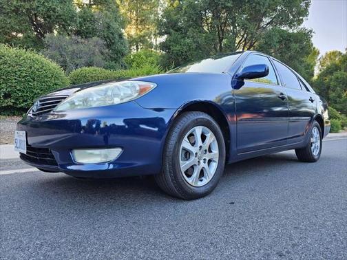 2005 Toyota Camry XLE V6