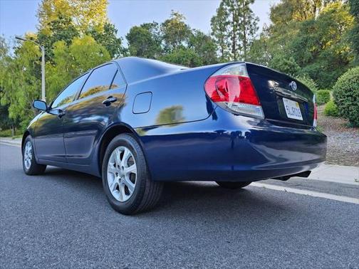 2005 Toyota Camry XLE V6