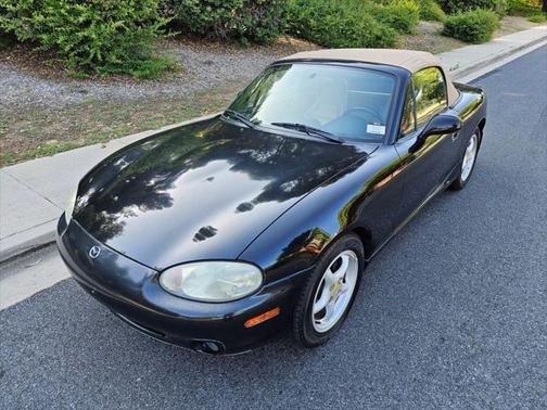 2000 Mazda MX-5 Miata LS
