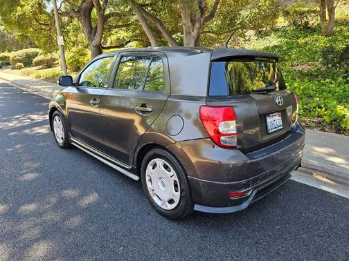 2011 Scion xD Hatchback 4D