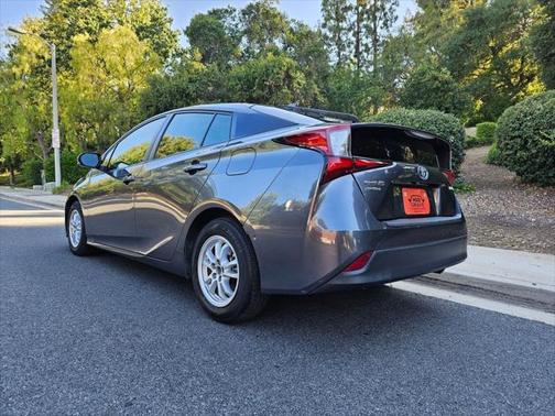 2021 Toyota Prius XLE