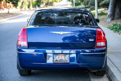 2005 Chrysler 300 Touring