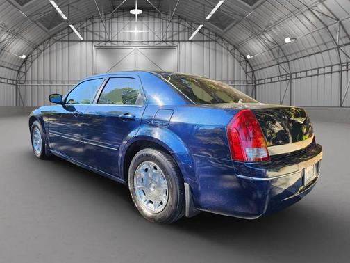 2005 Chrysler 300 Touring