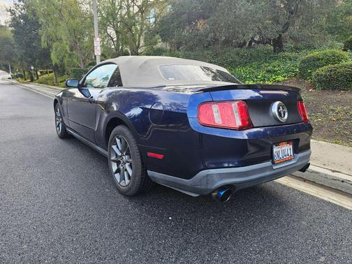 2012 Ford Mustang V6 Premium