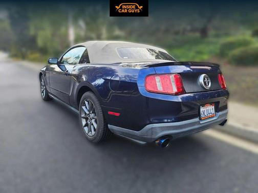 2012 Ford Mustang V6 Premium