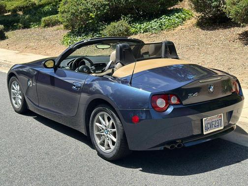 Blue 2005 BMW Z4 2.5i Roadster