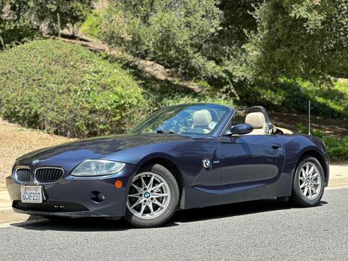 Blue 2005 BMW Z4 2.5i Roadster