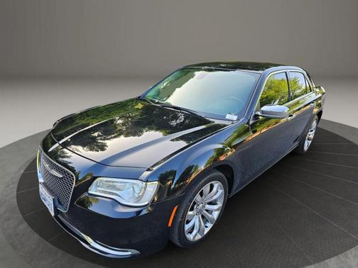 2018 Chrysler 300 Limited
