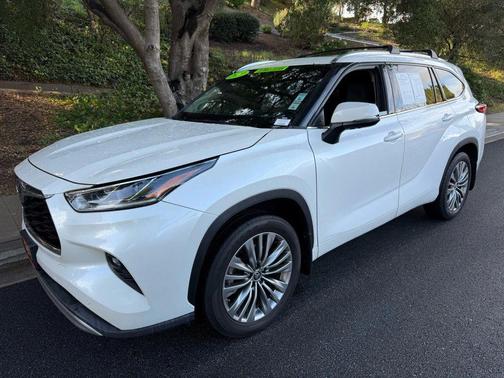 2020 Toyota Highlander Platinum