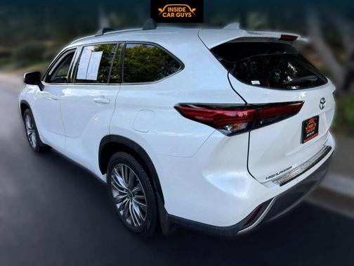 2020 Toyota Highlander Platinum
