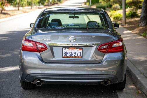 Gun Metallic 2018 Nissan Altima 2.5 S